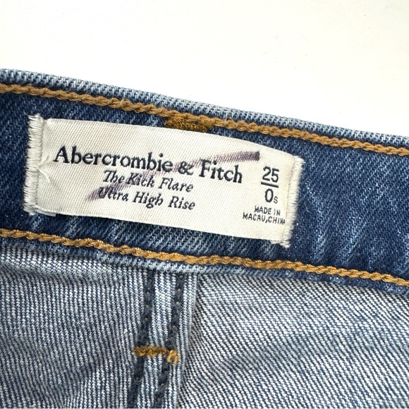 Abercrombie & Fitch The Kick Flare Ultra High Rise Crop Blue Denim Jeans 25/0s - Picture 7 of 11